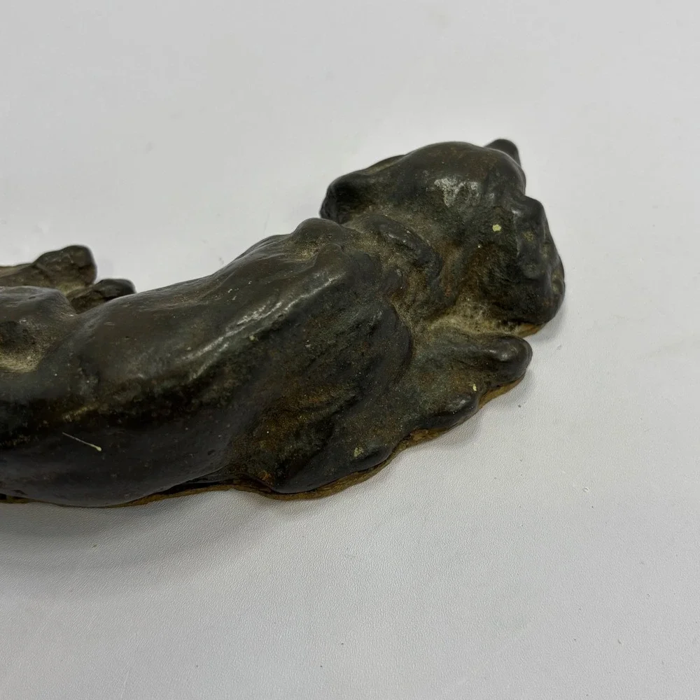 Antique Cast Iron Sleeping Dog Doorstop Heavy Metal Curled Hound Figurine 7 Inch - Picture 5 of 8